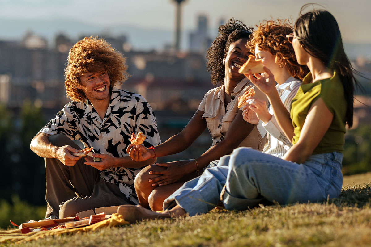 Atividades ao ar livre e refeições para acompanhar
